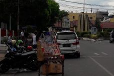 Meski Dilarang, Pedagang...