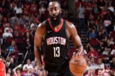 James Harden Tampil...