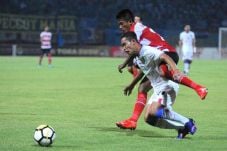 Mantan Pemain MU Bayu...