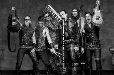Selain Album Baru, Rammstein...