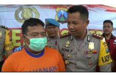 Bejat! Bapak Setubuhi...