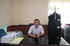 Pengelola Gedung Komersial...