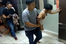 Polisi Tembak Pencuri...
