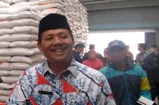 Inflasi Jabar Tinggi,...