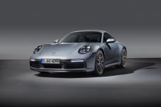 Porsche 911 Akan Didorong...