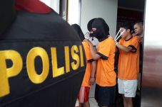 Menyamar Jadi Penjual...