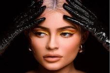 Kylie Jenner Bertunangan...
