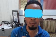 Edarkan Sabu, Warga...