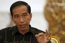 Jokowi Ingin MRT, LRT,...