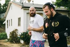 Bersiap Rematch vs Wilder,...