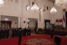 Jokowi Resmi Lantik...