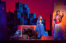 Drama Musikal Aladdin...
