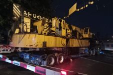 Perjalanan KRL Terganggu,...