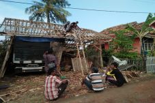Puting Beliung Terjang...