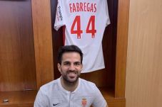 Hijrah ke AS Monaco,...