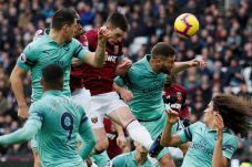Babak I: Arsenal Kesulitan...