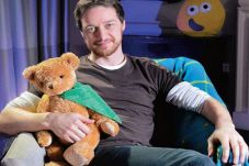 James McAvoy Pikat Emak-emak...