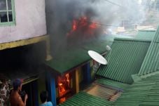 Kebakaran di Kampung...