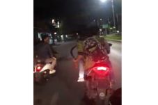 Konvoi Remaja Bawa Celurit...
