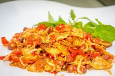Pedas Gurih Balado Kentang...