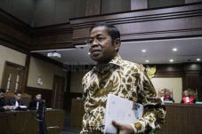 Didakwa Terima Suap...