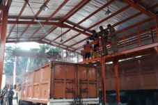 Tinjau TPST Bantargebang,...