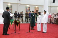 Oktavia Jabat Bupati...