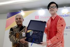 Mandiri Targetkan Transaksi...