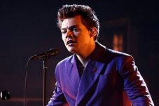 Harry Styles Ketagihan...