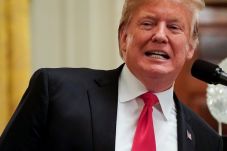 Trump Tolak Seruan Pembukaan...
