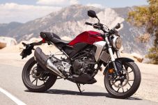 Honda Siap Bawa CB300...