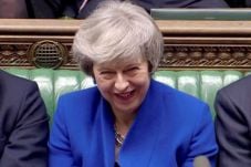 Theresa May Kembali...