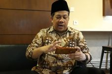 Fahri Hamzah Kritik...