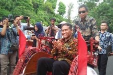 UGM Luncurkan Becak...