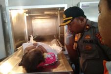 Bayi Tewas Penuh Luka,...