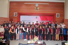 Kemendagri Lepas Tim...
