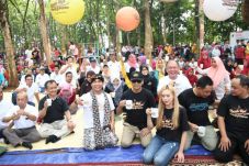 Tingkatkan Daya Saing,...