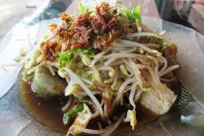Kenal Surabaya lewat...