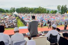 Hadiri Istigasah Kubro,...
