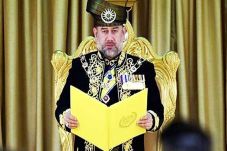 Dewan Menggelar Pemungutan...
