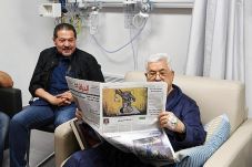 Israel Klaim Kirim Dokter...