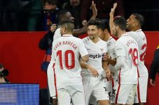 Pelatih Sevilla Makin...