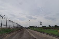 Rusak Parah, Jalan Parimeter...