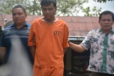 Mengungkap Jaringan...