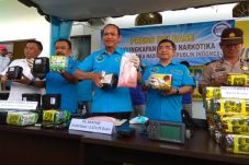 Bongkar Jaringan Narkotika...