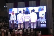 Alumni Perguruan Tinggi...