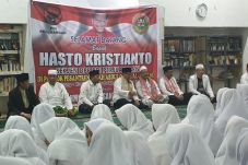 Kunjungi Ponpes Syekh...