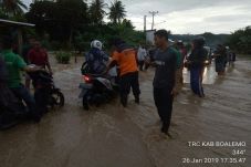 Banjir Rendam Dua Kecamatan...