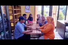 Dosen dan Mahasiswa...