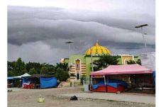 Awan Aneh Berbentuk...